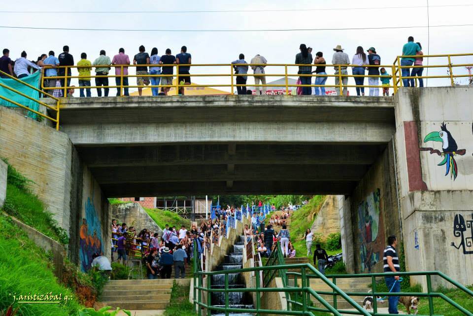 segunda toma artística 2015  en apia risaralda parque lineal el clavel apia risaralda rock al vento